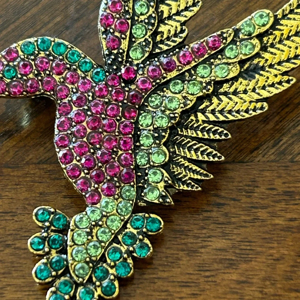 Colorful Hummingbird Brooch - Picture 2 of 3